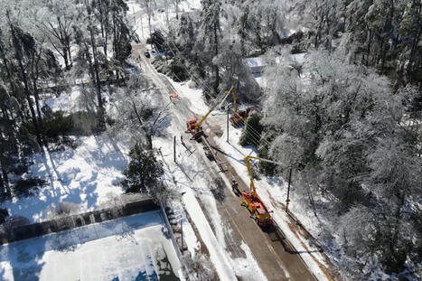 Mississippi sending 135 snowplows to help clear ice and snow from highways - AP News | Operation Deimos | Scoop.it