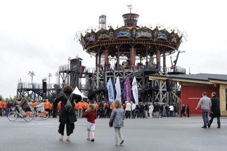 A Nantes, un "Carrousel des mondes marins" a rejoint l'Eléphant géant | Le BONHEUR comme indice d'épanouissement social et économique. | Scoop.it