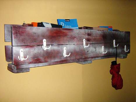 Pallet Coat Rack & Bookshelf (All in One) | 1001 Pallets ideas ! | Scoop.it