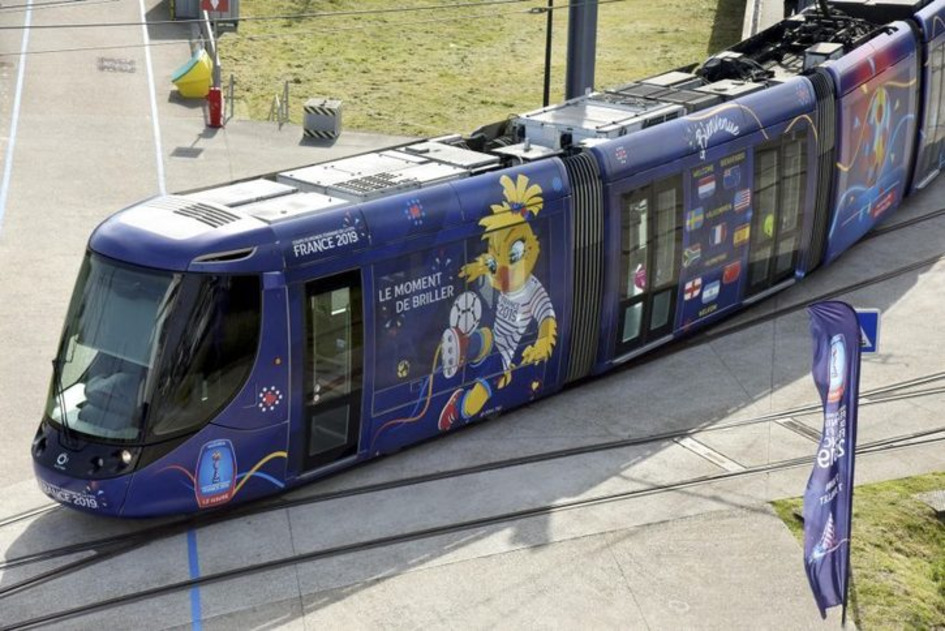 L'IMAGE. Le tram du Havre customis&eacute; pour la Coupe du monde f&eacute;minine de foot | Une semaine d'actu - Newsletter de veille de l'AURH | Scoop.it