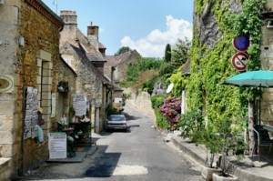 Peut-on discriminer la vente de foncier public pour repeupler un village ?&nbsp; | Urbanisme - Am&eacute;nagement | Scoop.it