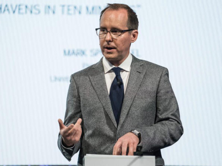 'Black Swan' investor Mark Spitznagel says you should guard against disaster &mdash; but take risks too | Wealth Advisors Report - Accumulating, Preserving, and Transitioning Wealth | Scoop.it
