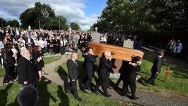 Poet Seamus Heaney laid to rest | Seamus Heaney - In Memoriam | Scoop.it