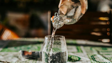 En bouteille ou au robinet : à quelle eau se vouer ? | Agroalimentaire Distribution Marketing et Alimentation | Scoop.it