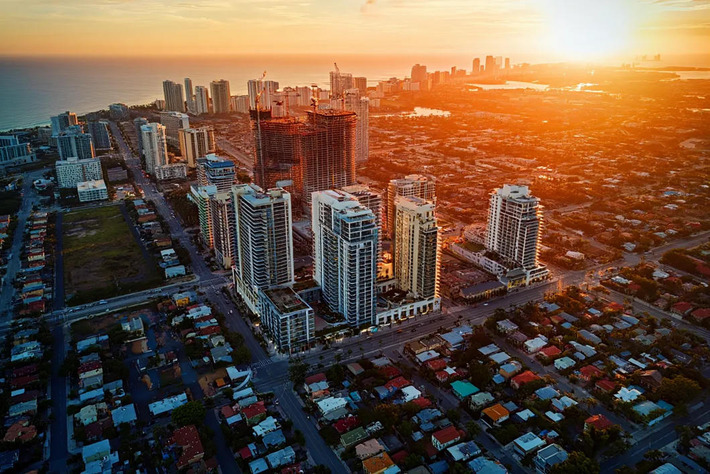 Miami Luxury Condo Costs Now Rival New York City Living | Real Estate Report | Scoop.it