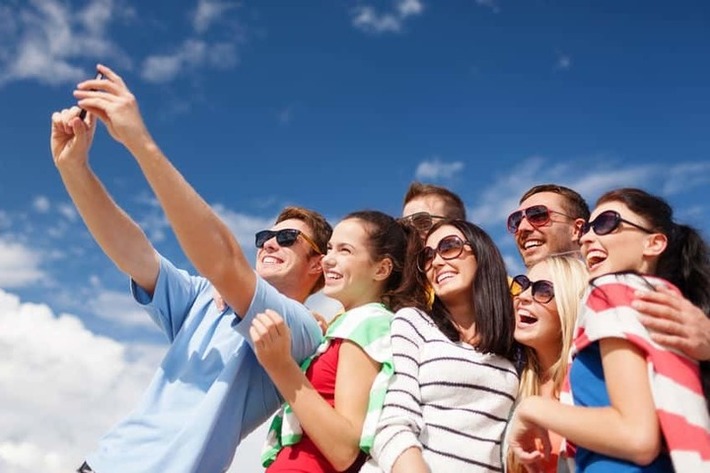 Etude Booking : des vacances plus connect&eacute;es que jamais | Le Quotidien du Tourisme | Tendances - Etourisme | Scoop.it