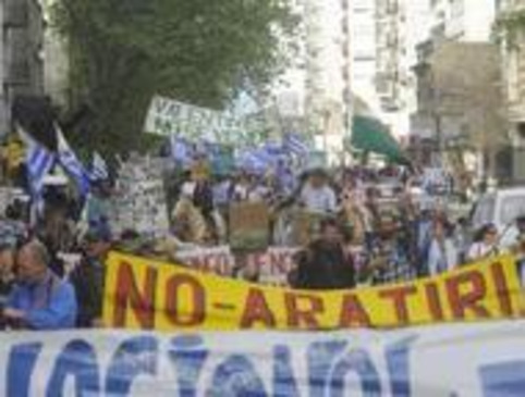 Formaron mesa regional en el Este para juntar firmas contra la megaminería | Uruguay Libre de megamineria | Scoop.it