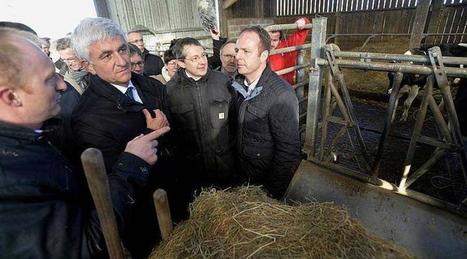 Saint-George-de-Bohon. Hervé Morin visite une ferme laitière | Lait de Normandie... et d'ailleurs | Scoop.it