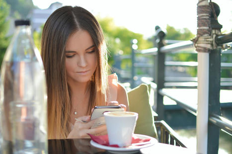 ¿Practicas el phubbing? Si lo haces podrían peligrar tus relaciones | Artículos CIENCIA-TECNOLOGIA | Scoop.it