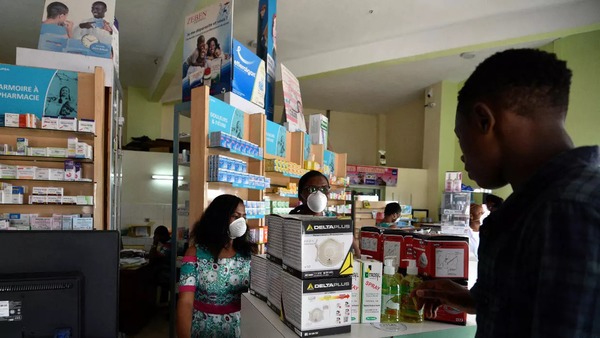 Coronavirus : l'Afrique subsaharienne se rue sur la chloroquine | Covid-19, SARS-Cov-2, vaccines, Remdesivir, Chloroquine...and all that Jazz | Scoop.it
