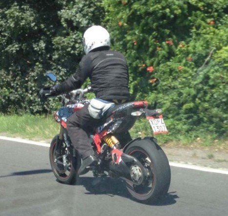 More Photos of the 2013 Ducati Hypermotard 848 | asphaltandrubber.com | Ductalk: What's Up In The World Of Ducati | Scoop.it