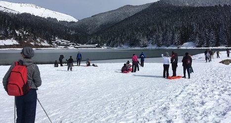 La neige et la foule des beaux jours à Payolle  | Vallées d'Aure & Louron - Pyrénées | Scoop.it