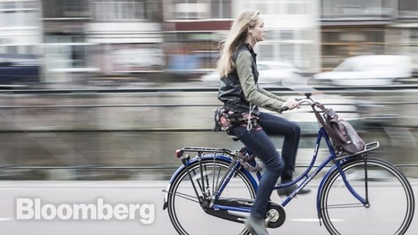 How Amsterdam Became a Bicycle Paradise | Stage 5  Changing Places | Scoop.it