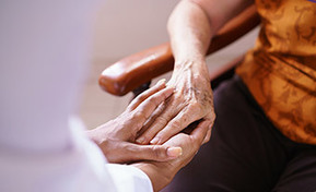 Aidants : de l'importance du toucher | D&eacute;pendance et fin de vie | Scoop.it