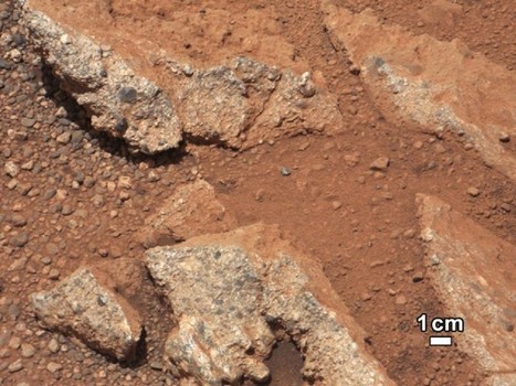 Curiosity finds ancient stream bed on Mars | Science News | Scoop.it