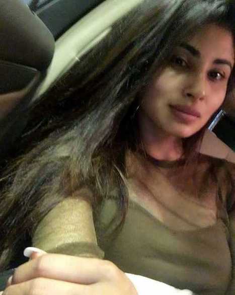 Mouni Roy Anal Xxx - Mouni Roy shares a Sexy Pics on instagram | new...