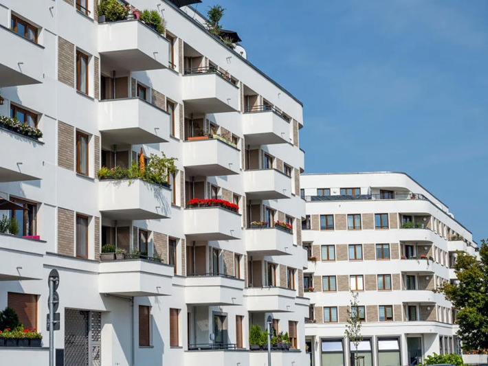 Apartment Sales Rebound With $9.2B In April Transactions | Real Estate Report | Scoop.it