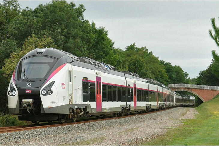 La majorité des Français préfèrent leur voiture au train, voici pourquoi