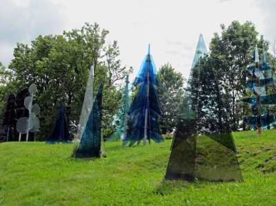 Are these... GLASS TREES? | Upcycled Garden Style | Scoop.it