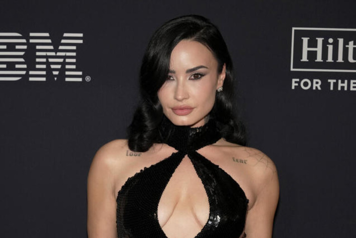 Demi Lovato Says It Was 'Challenging' Growing Up on Disney Channel Alongside Miley Cyrus, Selena Gomez | The UHNW Lifestyle Report | Scoop.it