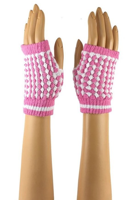 checkered fingerless gloves