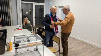 Pissos&nbsp;: Laurent Abadie succ&egrave;de &agrave; Denis Saintorens &agrave; la mairie | Landes - Conseils municipaux & communautaires | Scoop.it