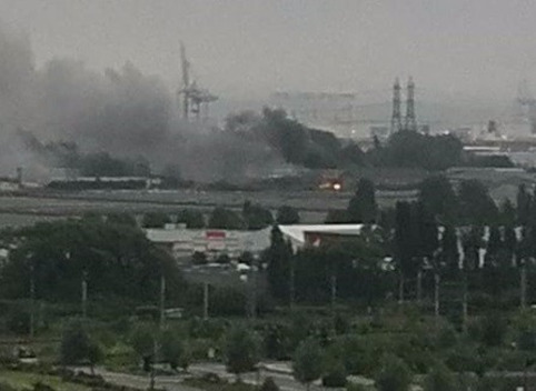 Le Havre - Incendie dans une entreprise. Une impressionnante fumée inquiète les riverains | Veille territoriale AURH | Scoop.it