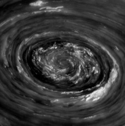 Increíbles imágenes del polo norte de Saturno | Cosmo Noticias | Universo y Física Cuántica | Scoop.it