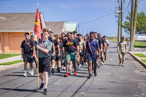 National Guard exceeds recruiting goals for fiscal year 2025 | DEFENSE NEWS | Scoop.it
