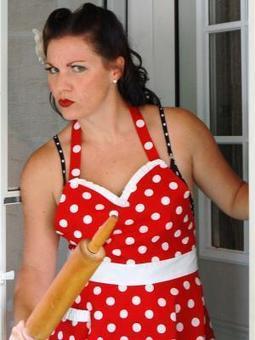 Lady J&rsquo;s &ldquo;Old-Fashioned Christmas Sugar Cookies&rdquo; &ndash; Cooking With A Pin Up Recipe #&nbsp;10 | Inked Girls | Scoop.it