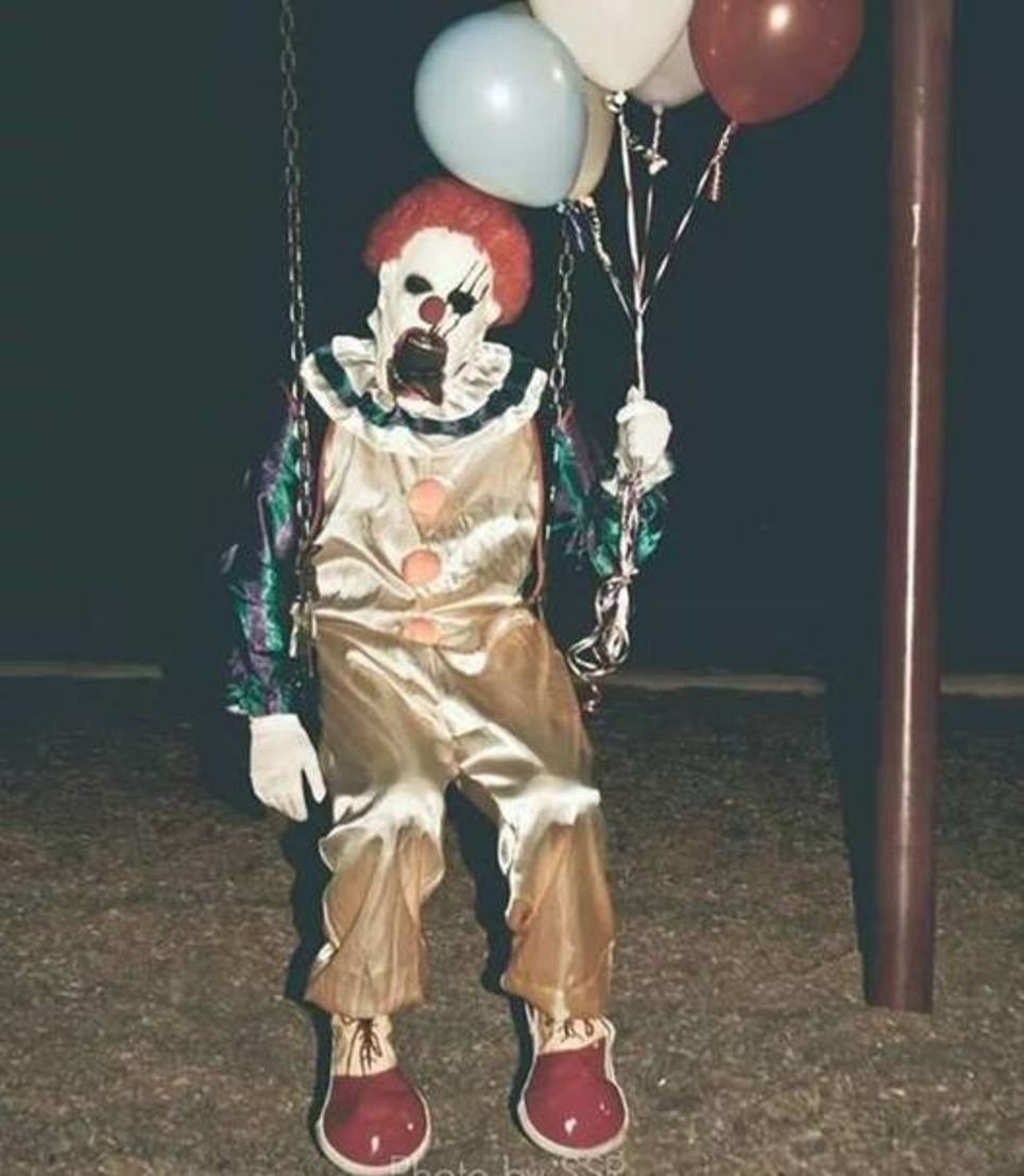 Dozens of Clowns Are Terrorising Californians Late at Night | Photabulous | Scoop.it