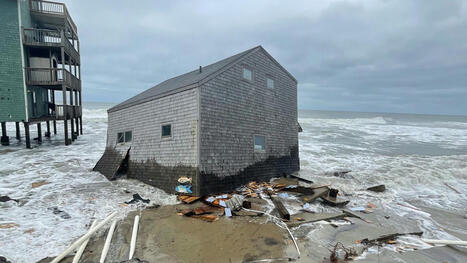 Beachfront home collapses into surf along North Carolina's Outer Banks | Coastal Restoration | Scoop.it
