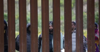 Editorial: Border Patrol's story that people didn't see what they saw at the border deserves scrutiny -&nbsp;The San Diego Union-Tribune | Backstabber Watch | Scoop.it