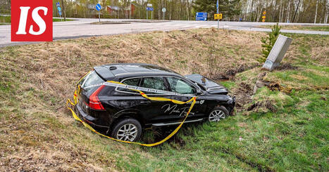 Marika Fingerroosin auto rajussa ulosajossa &ndash; poliisikoira tavoitti paikalta paenneet | 1Uutiset - Lukemisen t&auml;hden | Scoop.it