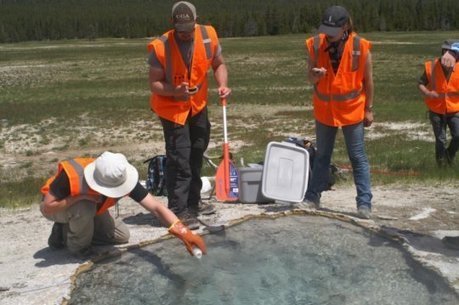 New way to estimate magma beneath Yellowstone supervolcano: 'This tells us what is heating the boiler' | Geology | Scoop.it
