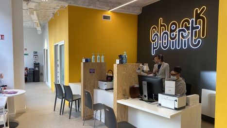 À Paris, le Checkpoint prend en charge la santé sexuelle des exilés LGBTQ+ | sida | Scoop.it