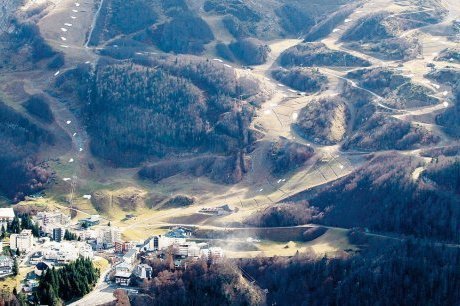 Pyrénées : la neige manque dans les stations | Vallées d'Aure & Louron - Pyrénées | Scoop.it