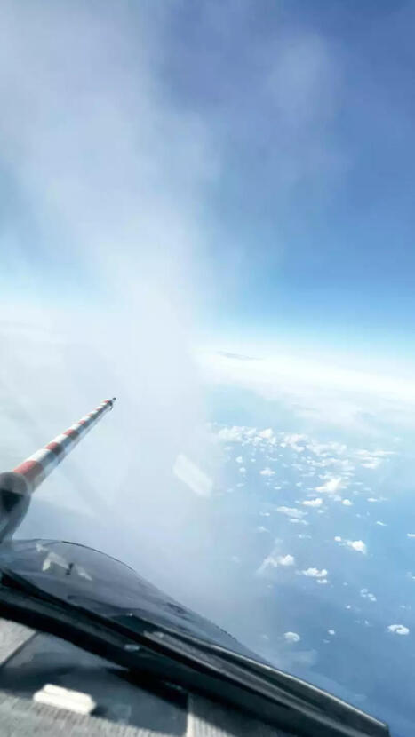 Tra&icirc;n&eacute;es de condensation : une particule peut en cacher une autre | AERONAUTIQUE NEWS - AEROSPACE POINTOFVIEW - AVIONS - AIRCRAFT | Scoop.it