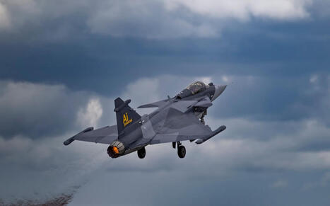 Saab offers to build Gripen fighters in Canada as part of bid for mixed fleet with F-35s | DEFENSE NEWS | Scoop.it