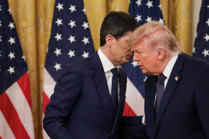 The Fed&rsquo;s Bitcoin Nightmare Is Suddenly Coming True | Cryptocurrencies and NFT Report | Scoop.it
