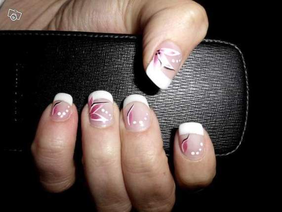 Faux Ongles Et Capsules Pose Faux Ongles Et E