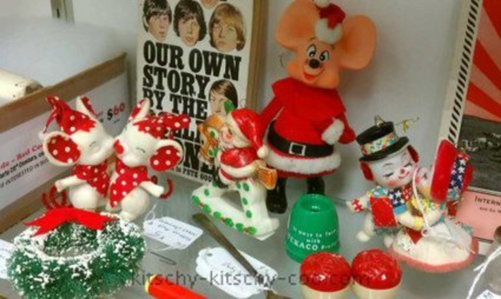 Kitschy Christmas Ornaments | Antiques & Vintage Collectibles | Scoop.it