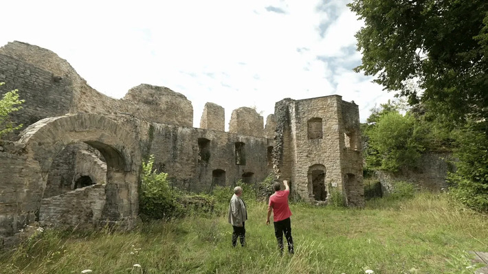 INSOLITE. C'est dans ce ch&acirc;teau m&eacute;di&eacute;val que serait cach&eacute; le Saint Calice, le Graal | Th&eacute;matique Ch&acirc;teaux forts | Scoop.it