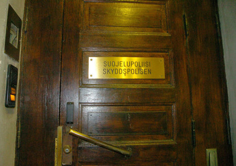 Sunnuntaisuomalainen: Yksik&auml;&auml;n tutkija ei ole pyyt&auml;nyt Tiitisen listaa n&auml;ht&auml;v&auml;kseen - "Kummajainen ja m&ouml;rk&ouml;" | 1Ei lakastunut lehti | Scoop.it