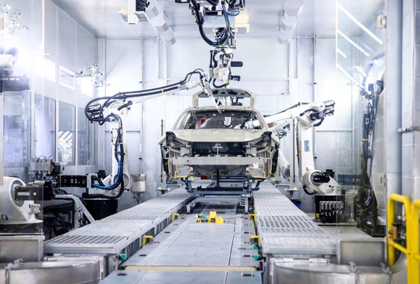 Germany&rsquo;s Automakers Go to War With China, For China | The Revolution Of The Car Industry | Scoop.it