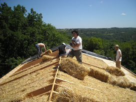 Une toiture isol&eacute;e en paille | Immobilier | Scoop.it