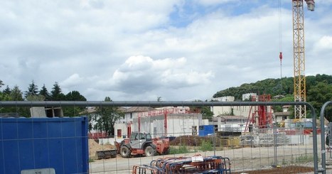 Trévoux | Le groupe scolaire sort de terre (article partiel, pour abonnés) | L'Architecture, l'Urbanisme, l'Environnement, le Paysage et le Patrimoine... vus par le CAUE de l'Ain. | Scoop.it