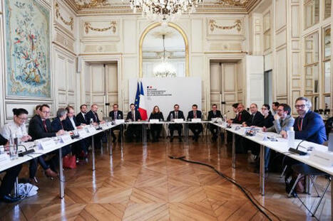 PLF 2026 : la proposition d'un gel des dotations tend les premières discussions | Finances, fiscalité & commande publique. Juridique | Scoop.it