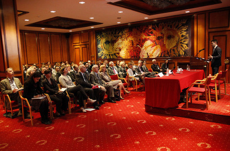 Don't Waste Your Time With the Jerk Sitting in the Front Row | Teaching Business Presentations in a Business Communication Course | Scoop.it