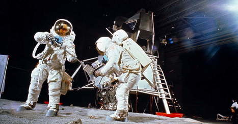 Why has social media become a haven for conspiracy theories? | Hésitations Vaccinales: Observatoire HESIVAXs | Scoop.it